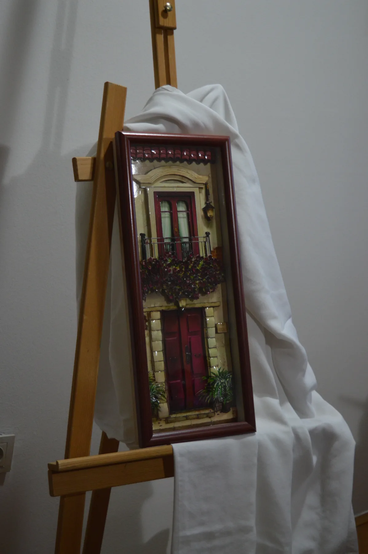 Architectural paper relief tableau